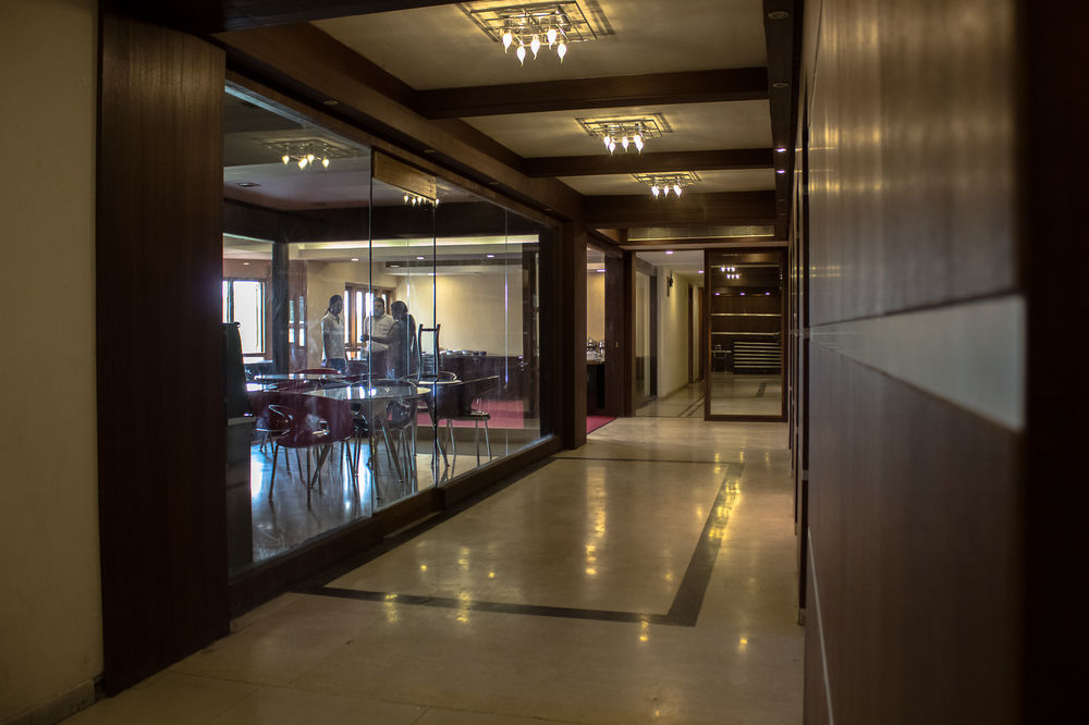 Hotel Lynq-Cico à Calcutta Extérieur photo